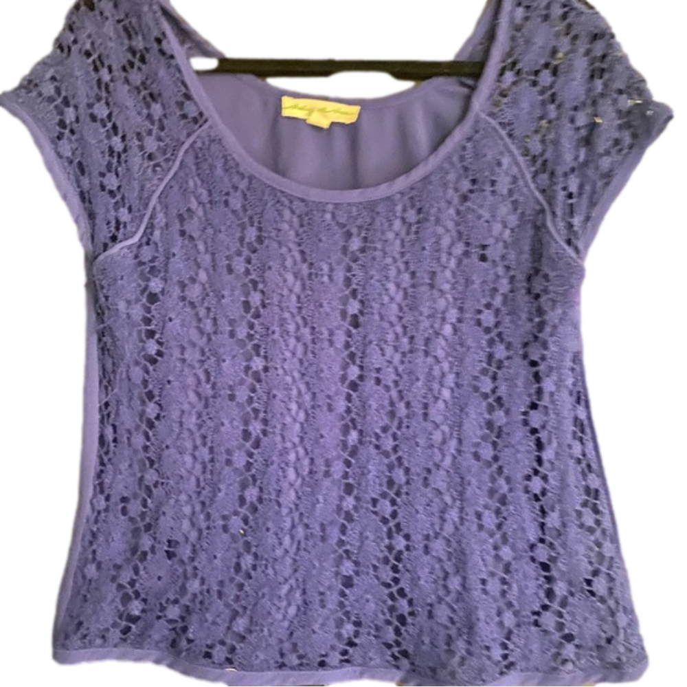 Staring at stars-Sz L top with front lace overlay - Picture 1 of 3